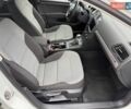 Белый Фольксваген e-Golf, объемом двигателя 0 л и пробегом 97 тыс. км за 8700 $, фото 5 на Automoto.ua