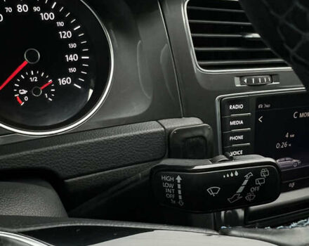 Белый Фольксваген e-Golf, объемом двигателя 0 л и пробегом 110 тыс. км за 8490 $, фото 16 на Automoto.ua