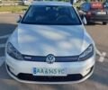 Белый Фольксваген e-Golf, объемом двигателя 0 л и пробегом 170 тыс. км за 8900 $, фото 1 на Automoto.ua