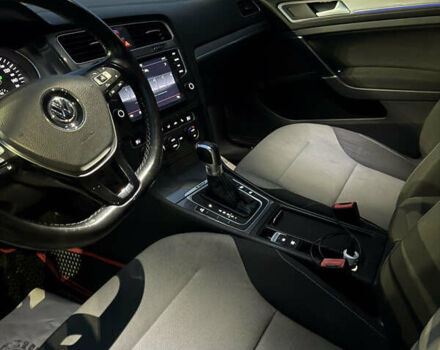 Белый Фольксваген e-Golf, объемом двигателя 0 л и пробегом 121 тыс. км за 9000 $, фото 14 на Automoto.ua