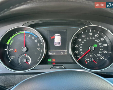 Белый Фольксваген e-Golf, объемом двигателя 0 л и пробегом 114 тыс. км за 10700 $, фото 8 на Automoto.ua