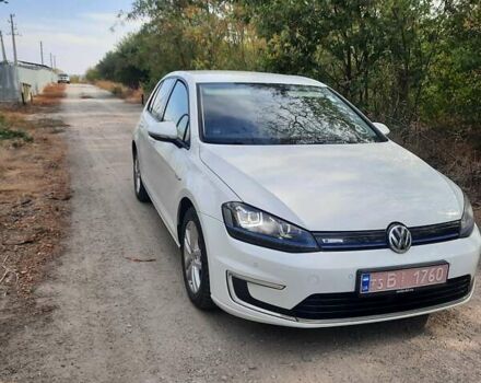 Фольксваген e-Golf 2014 в Кропивницком (Кировограде) на Automoto.ua Белый Фольксваген e-Golf, объемом двигателя 0 л и пробегом 97 тыс. км за 9300 $, фото 5 на Automoto.ua