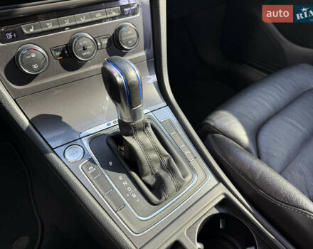 Белый Фольксваген e-Golf, объемом двигателя 0 л и пробегом 95 тыс. км за 9500 $, фото 27 на Automoto.ua