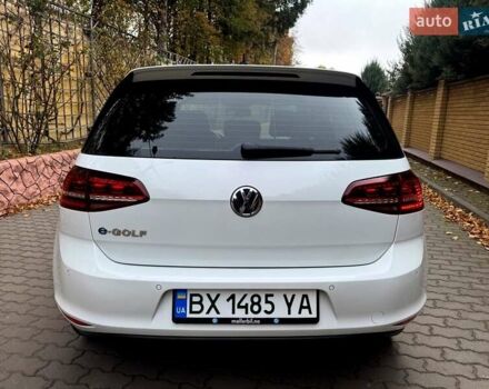 Белый Фольксваген e-Golf, объемом двигателя 0 л и пробегом 121 тыс. км за 8500 $, фото 11 на Automoto.ua