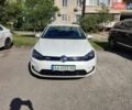 Белый Фольксваген e-Golf, объемом двигателя 0 л и пробегом 142 тыс. км за 9700 $, фото 1 на Automoto.ua
