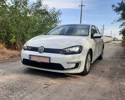 Фольксваген e-Golf 2014 в Кропивницком (Кировограде) на Automoto.ua Белый Фольксваген e-Golf, объемом двигателя 0 л и пробегом 97 тыс. км за 9300 $, фото 6 на Automoto.ua