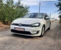 Белый Фольксваген e-Golf, объемом двигателя 0 л и пробегом 97 тыс. км за 8900 $, фото 6 на Automoto.ua