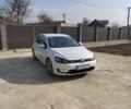 Белый Фольксваген e-Golf, объемом двигателя 0 л и пробегом 78 тыс. км за 10000 $, фото 5 на Automoto.ua