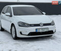Белый Фольксваген e-Golf, объемом двигателя 0 л и пробегом 141 тыс. км за 7800 $, фото 22 на Automoto.ua