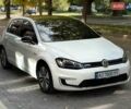 Белый Фольксваген e-Golf, объемом двигателя 0 л и пробегом 169 тыс. км за 8600 $, фото 2 на Automoto.ua