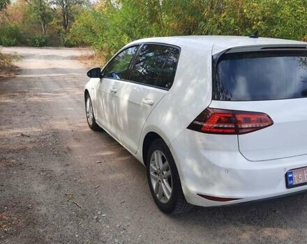 Фольксваген e-Golf 2014 в Кропивницком (Кировограде) на Automoto.ua Белый Фольксваген e-Golf, объемом двигателя 0 л и пробегом 97 тыс. км за 9300 $, фото 1 на Automoto.ua