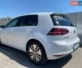 Білий Фольксваген e-Golf, об'ємом двигуна 0 л та пробігом 156 тис. км за 7500 $, фото 4 на Automoto.ua