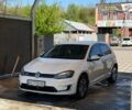 Білий Фольксваген e-Golf, об'ємом двигуна 0 л та пробігом 147 тис. км за 9200 $, фото 53 на Automoto.ua