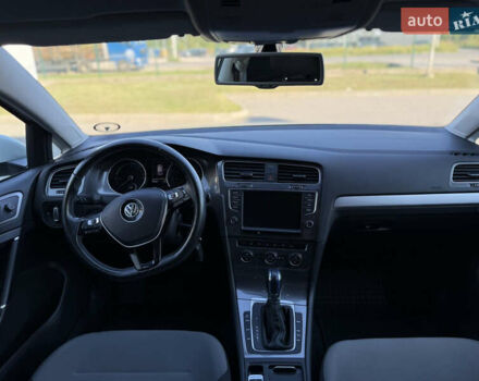 Белый Фольксваген e-Golf, объемом двигателя 0 л и пробегом 106 тыс. км за 7600 $, фото 11 на Automoto.ua