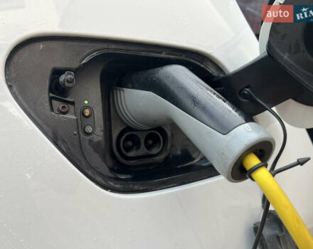 Білий Фольксваген e-Golf, об'ємом двигуна 0 л та пробігом 130 тис. км за 8450 $, фото 7 на Automoto.ua