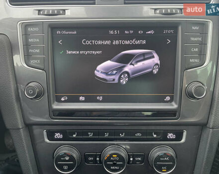 Белый Фольксваген e-Golf, объемом двигателя 0 л и пробегом 92 тыс. км за 9500 $, фото 47 на Automoto.ua