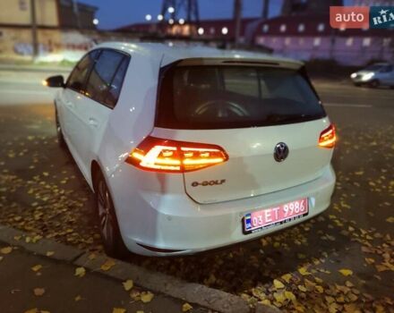 Білий Фольксваген e-Golf, об'ємом двигуна 0 л та пробігом 69 тис. км за 9111 $, фото 8 на Automoto.ua