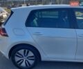 Белый Фольксваген e-Golf, объемом двигателя 0 л и пробегом 170 тыс. км за 8900 $, фото 2 на Automoto.ua