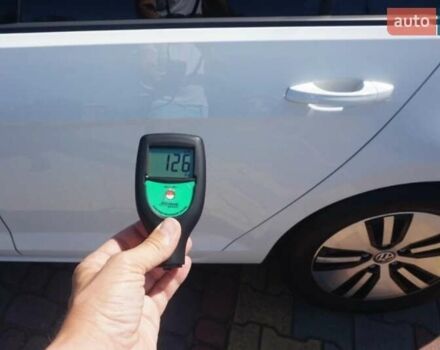 Білий Фольксваген e-Golf, об'ємом двигуна 0 л та пробігом 142 тис. км за 7900 $, фото 29 на Automoto.ua