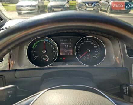 Белый Фольксваген e-Golf, объемом двигателя 0 л и пробегом 142 тыс. км за 9700 $, фото 24 на Automoto.ua