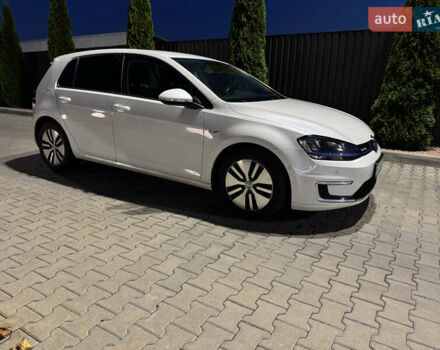 Белый Фольксваген e-Golf, объемом двигателя 0 л и пробегом 169 тыс. км за 8400 $, фото 6 на Automoto.ua