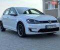 Белый Фольксваген e-Golf, объемом двигателя 0 л и пробегом 96 тыс. км за 8855 $, фото 1 на Automoto.ua