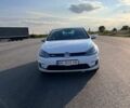 Белый Фольксваген e-Golf, объемом двигателя 0 л и пробегом 136 тыс. км за 8950 $, фото 1 на Automoto.ua