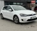 Белый Фольксваген e-Golf, объемом двигателя 0 л и пробегом 97 тыс. км за 8599 $, фото 2 на Automoto.ua