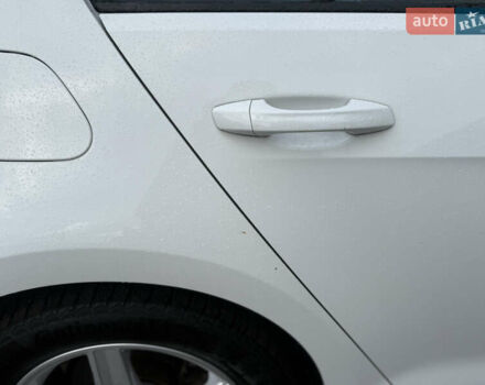 Белый Фольксваген e-Golf, объемом двигателя 0 л и пробегом 68 тыс. км за 6600 $, фото 14 на Automoto.ua