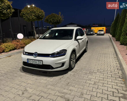 Белый Фольксваген e-Golf, объемом двигателя 0 л и пробегом 169 тыс. км за 8400 $, фото 10 на Automoto.ua