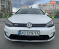 Белый Фольксваген e-Golf, объемом двигателя 0 л и пробегом 92 тыс. км за 9500 $, фото 1 на Automoto.ua