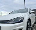 Белый Фольксваген e-Golf, объемом двигателя 0 л и пробегом 125 тыс. км за 10990 $, фото 4 на Automoto.ua