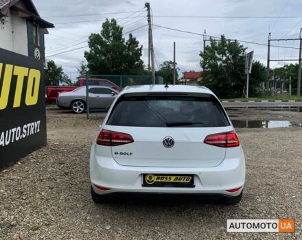 Білий Фольксваген e-Golf, об'ємом двигуна 24 л та пробігом 113 тис. км за 9700 $, фото 4 на Automoto.ua