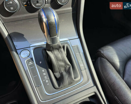 Белый Фольксваген e-Golf, объемом двигателя 0 л и пробегом 95 тыс. км за 9500 $, фото 41 на Automoto.ua