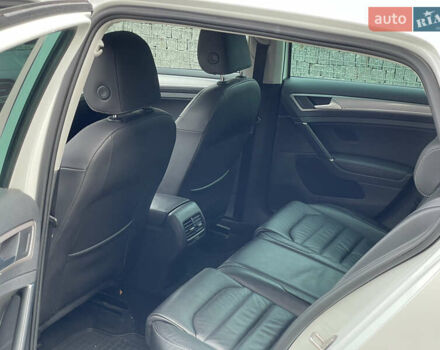 Белый Фольксваген e-Golf, объемом двигателя 0 л и пробегом 154 тыс. км за 9200 $, фото 20 на Automoto.ua