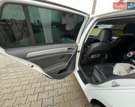 Белый Фольксваген e-Golf, объемом двигателя 0 л и пробегом 104 тыс. км за 9000 $, фото 19 на Automoto.ua