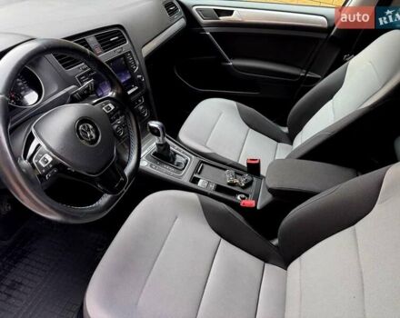 Белый Фольксваген e-Golf, объемом двигателя 0 л и пробегом 121 тыс. км за 8500 $, фото 26 на Automoto.ua