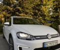 Белый Фольксваген e-Golf, объемом двигателя 0 л и пробегом 151 тыс. км за 8100 $, фото 1 на Automoto.ua