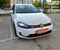 Белый Фольксваген e-Golf, объемом двигателя 0 л и пробегом 99 тыс. км за 12700 $, фото 3 на Automoto.ua