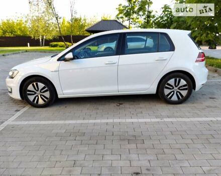 Білий Фольксваген e-Golf, об'ємом двигуна 0 л та пробігом 99 тис. км за 12700 $, фото 18 на Automoto.ua