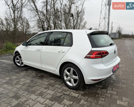 Белый Фольксваген e-Golf, объемом двигателя 0 л и пробегом 99 тыс. км за 8450 $, фото 4 на Automoto.ua