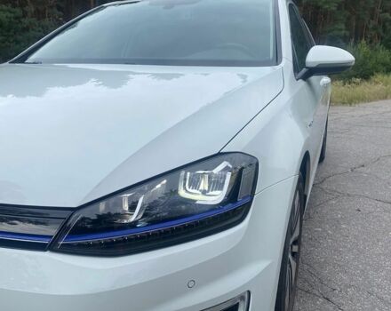 Білий Фольксваген e-Golf, об'ємом двигуна 0 л та пробігом 132 тис. км за 9500 $, фото 11 на Automoto.ua