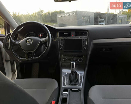 Белый Фольксваген e-Golf, объемом двигателя 0 л и пробегом 151 тыс. км за 8100 $, фото 29 на Automoto.ua