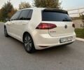 Белый Фольксваген e-Golf, объемом двигателя 0 л и пробегом 143 тыс. км за 8200 $, фото 2 на Automoto.ua