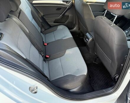 Білий Фольксваген e-Golf, об'ємом двигуна 0 л та пробігом 97 тис. км за 8700 $, фото 44 на Automoto.ua