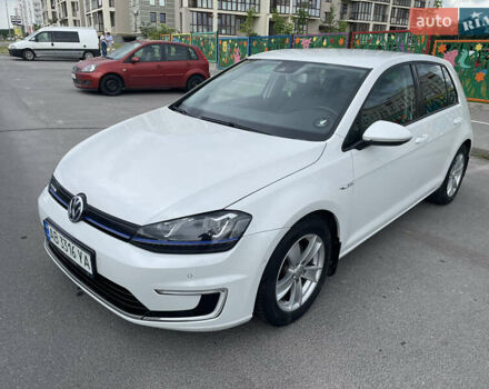 Белый Фольксваген e-Golf, объемом двигателя 0 л и пробегом 92 тыс. км за 9500 $, фото 5 на Automoto.ua