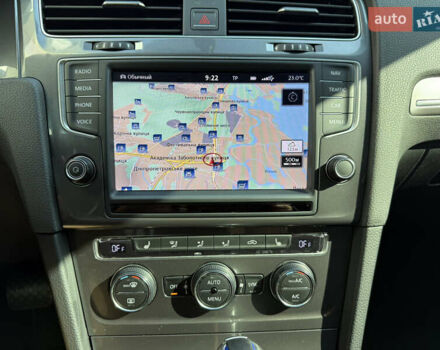 Белый Фольксваген e-Golf, объемом двигателя 0 л и пробегом 95 тыс. км за 9500 $, фото 42 на Automoto.ua