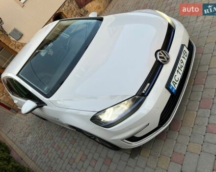 Белый Фольксваген e-Golf, объемом двигателя 0 л и пробегом 131 тыс. км за 8999 $, фото 120 на Automoto.ua
