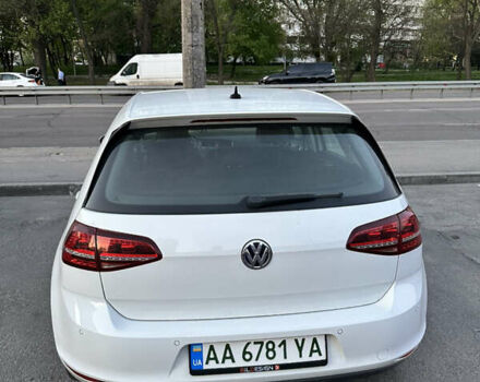 Белый Фольксваген e-Golf, объемом двигателя 0 л и пробегом 99 тыс. км за 10300 $, фото 2 на Automoto.ua