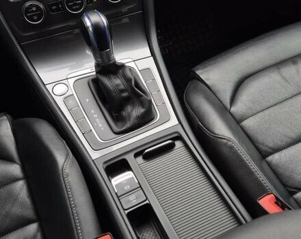 Білий Фольксваген e-Golf, об'ємом двигуна 0 л та пробігом 162 тис. км за 9499 $, фото 16 на Automoto.ua